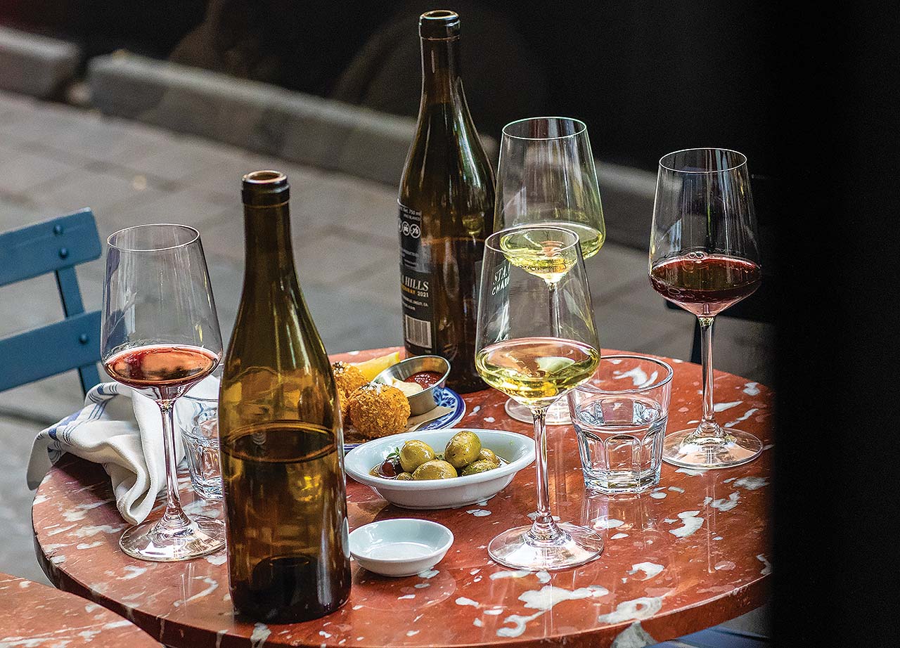 Ellos son los personajes que traen el vino a las mesas del centro de México