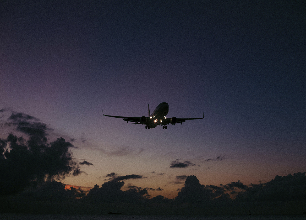 ¿Cuál es la hora más segura para viajar en avión?