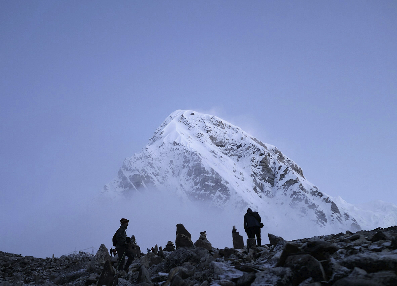 Everest: ¿qué pasa cuando el techo del mundo se satura?