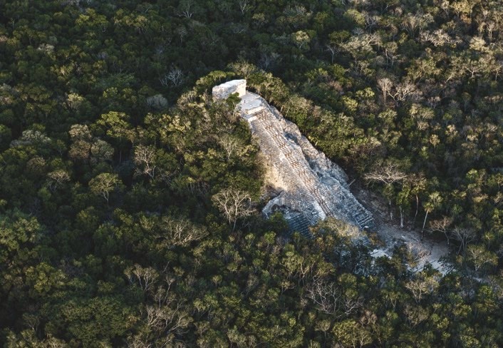 Tlachtli: las huellas del juego sagrado vistas desde el cielo