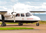 Esta pequeña ruta está a cargo de la aerolinea local Loganair. Foto: Getty Images.