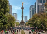 Reforma closes its road circulation every Sunday (except at the end of the month). Credits: Foto: Andrew Reiner.