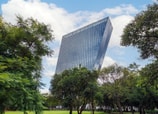 Alexander Hotel se encuentra en Torre Virreyes, mejor conocida como “el Dorito”, desde donde ofrece una ubicación inmejorable en Ciudad de México.