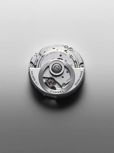 Chanel J12