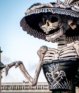 Desfile de alebrijes en Lille, Francia