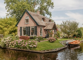 El pueblo de Giethoorn, también conocido como la Venecia holandesa