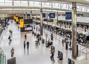 El caos en los aeropuertos de Europa es real durante el verano
