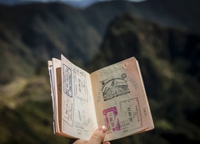 Aunque podría sonar difícil, no es poco común que algún viajero selle todo su pasaporte. Foto: Agus Dietrich.