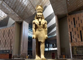 El Gran Museo Egipcio tendrá importantes pedazos de historia, como la escultura de 11 metros de Ramsés II.