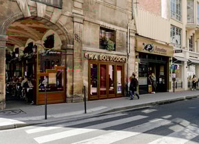 Las calles de París están llenas de sorpresas que invitan a nuevos viajes.