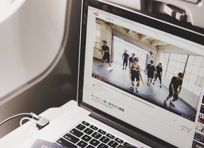 ¿Por qué es importante estirar después de un vuelo?