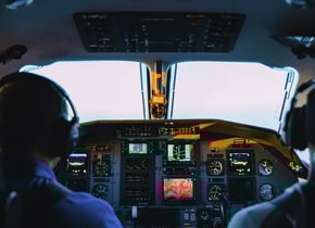 ¿Qué provoca las turbulencias más severas?