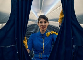 Existe un lenguaje secreto entre sobrecargos y esto es (más o menos) lo que significa