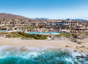 Four Seasons Resort and Residences Cabo San Lucas at Cabo del Sol abrió sus puertas apenas este año.
