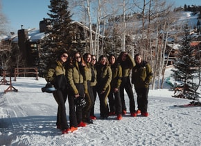 The North Face regresó a la nieve con la aventura épica de su Girl Squad