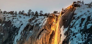 Casacada de fuego en Yosemite