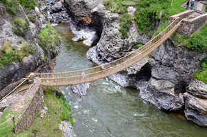 puente colgante perú