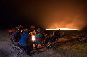 Cráter incandescente la puerta del infierno en Turkmenistán