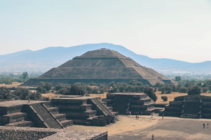 piramides del sol teotihuacan