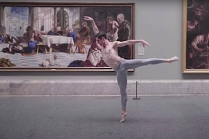 bailarines en el prado