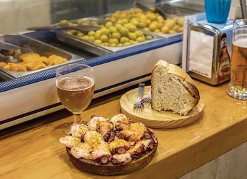 La Casa del Pulpo, bar especializado en pulpo a la gallega.