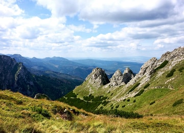 La ruta a pie de casi 3,500 kilómetros que cruza seis países de Europa