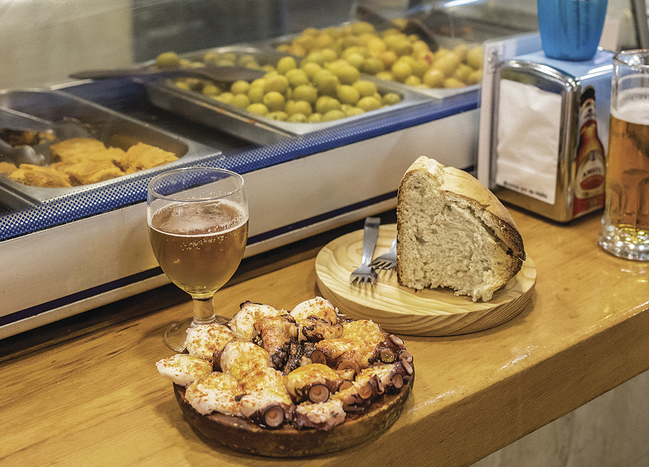 La Casa del Pulpo, bar especializado en pulpo a la gallega.